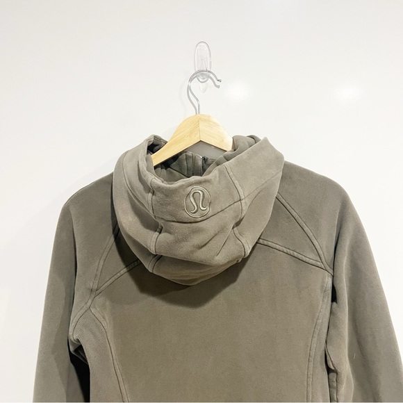 Lululemon Scuba Hoodie *Light Cotton Fleece
Army Green - Picture 5 of 13